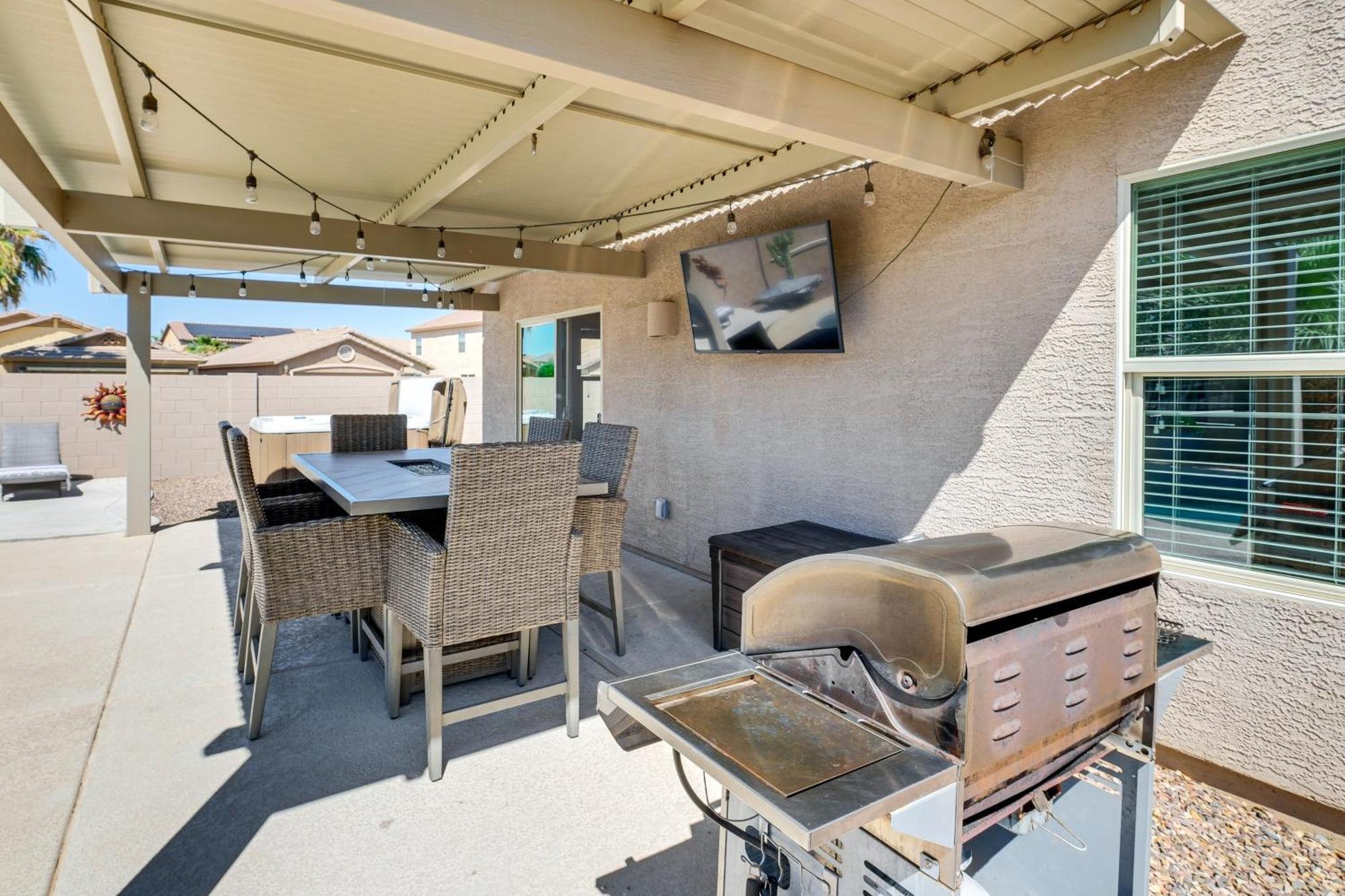 Updated San Tan Valley Escape With Backyard Oasis! Magma Экстерьер фото